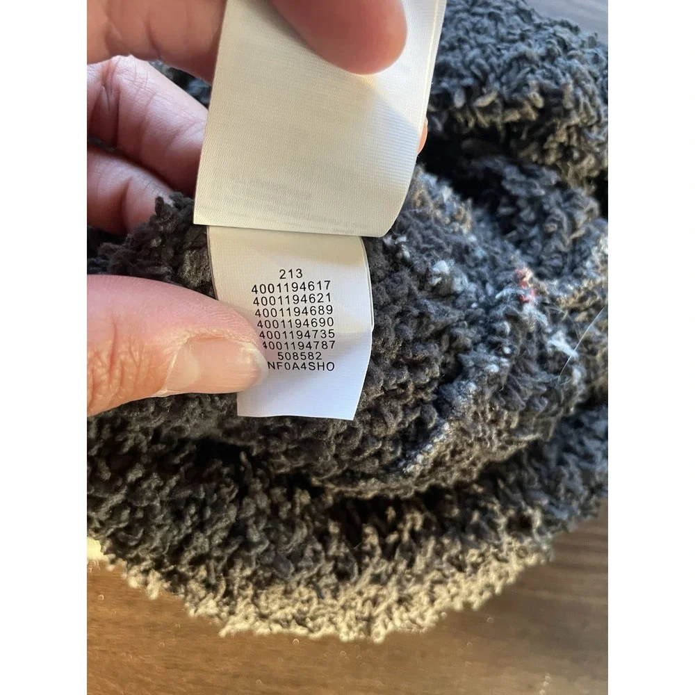 The North Face Logo Box Cuff Beanie Hat Grey Knit Beanie Fleece Inner